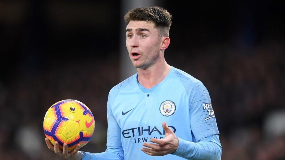 Cập nhật chuyển nhượng cầu thủ ngày 15/7: Chelsea tiếp cận Laporte;