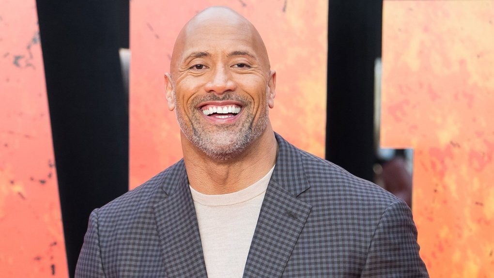 Dwayne Johnson là ngôi sao bảo chứng phòng vé hiện nay và các nhà sản xuất không ngại trả khoản cát-xê lớn cho anh. The Rock được trả 22,5 triệu USD khi đóng chính trong bộ phim hành động viễn tưởng Black Adam ra mắt cuối năm nay.