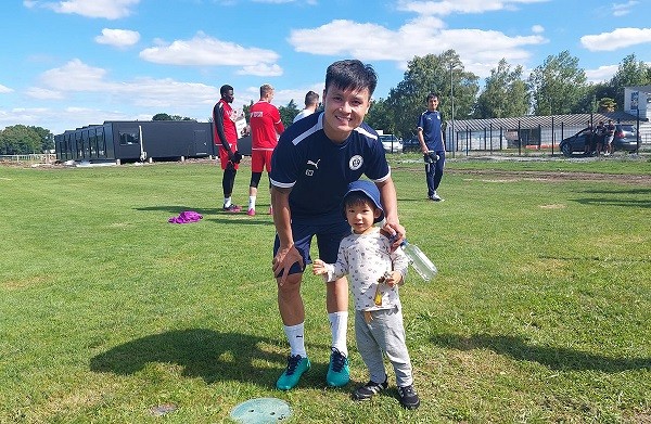 Quang Hải nỗ lực thích nghi với đội bóng mới Pau FC Quang Hải nỗ lực thích nghi với đội bóng mới Pau FC