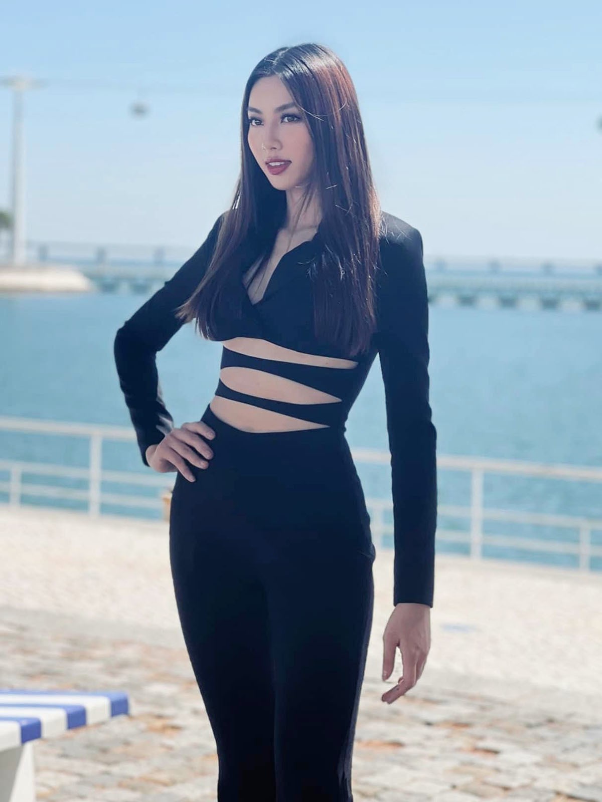 Thùy Tiên lên đồ sang trọng vẫn tỏa sáng tại Bồ Đào Nha và Angola