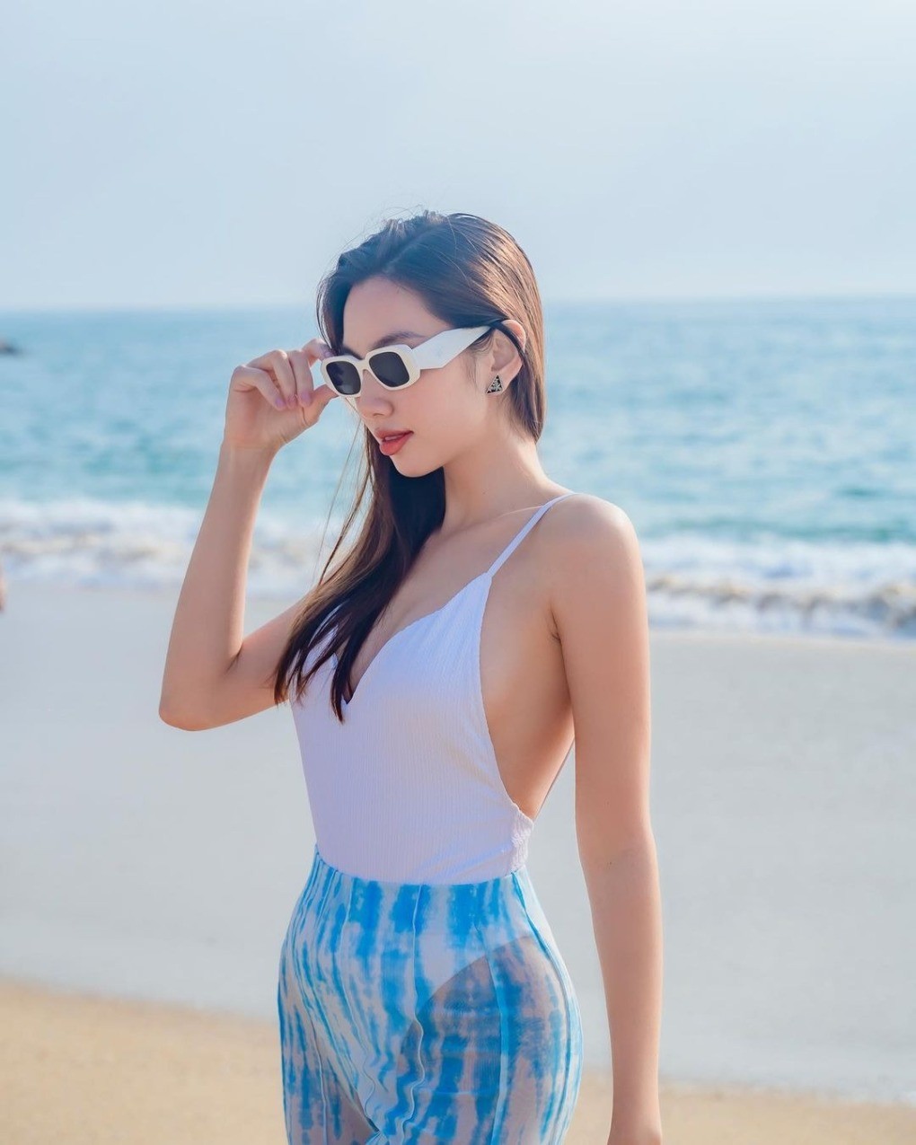 Thùy Tiên lên đồ sang trọng mà vẫn tỏa sáng tại Bồ Đào Nha và Angola