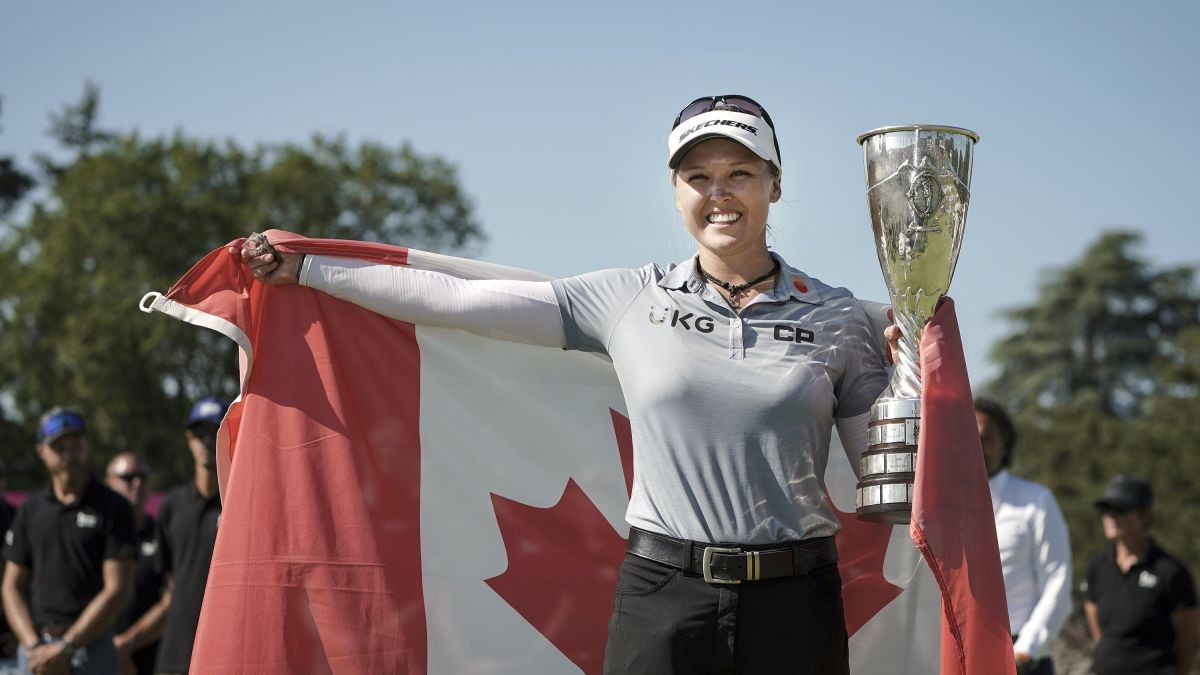 Tay vợt nữ Brooke Henderson giành danh hiệu vô địch Evian Championship Tay vợt nữ Brooke Henderson giành danh hiệu vô địch Evian Championship