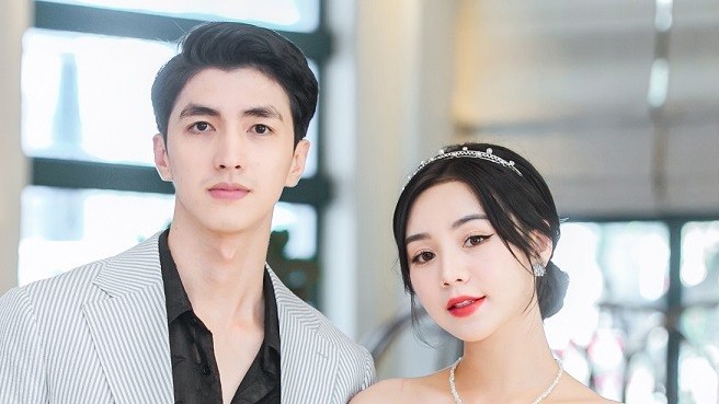 Gara hạnh phúc: Quỳnh Kool, Bình An rạng rỡ ra mắt phim mới trên VTV3