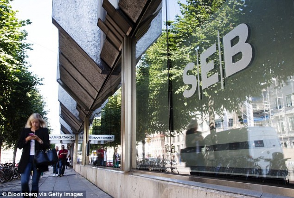 ngan hang dung robot lam nhan vien cham soc khach hang