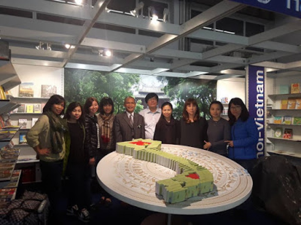 chuyen gia duc den viet nam boi duong nghiep vu xuat ban