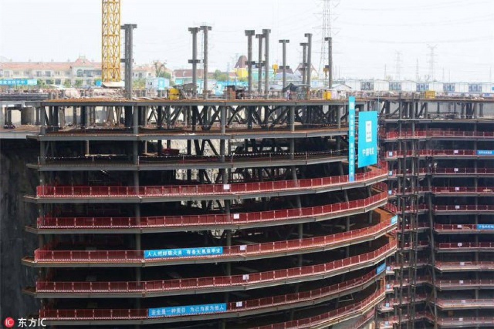 khach san sieu sang ben vach da