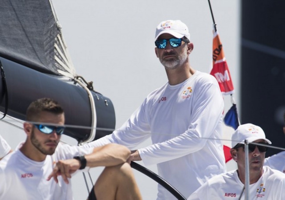 nhung khoanh khac hanh phuc cua gia dinh hoang gia tay ban nha