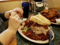 ban dang tu sat neu an lien tuc 4 loai thuc pham nay