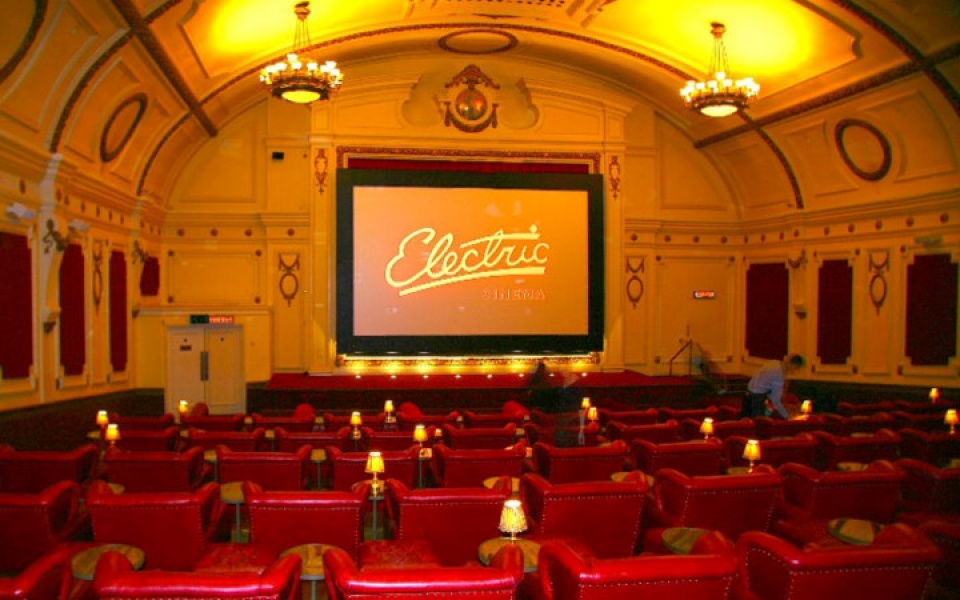 nhung rap chieu phim xa xi nhat the gioi