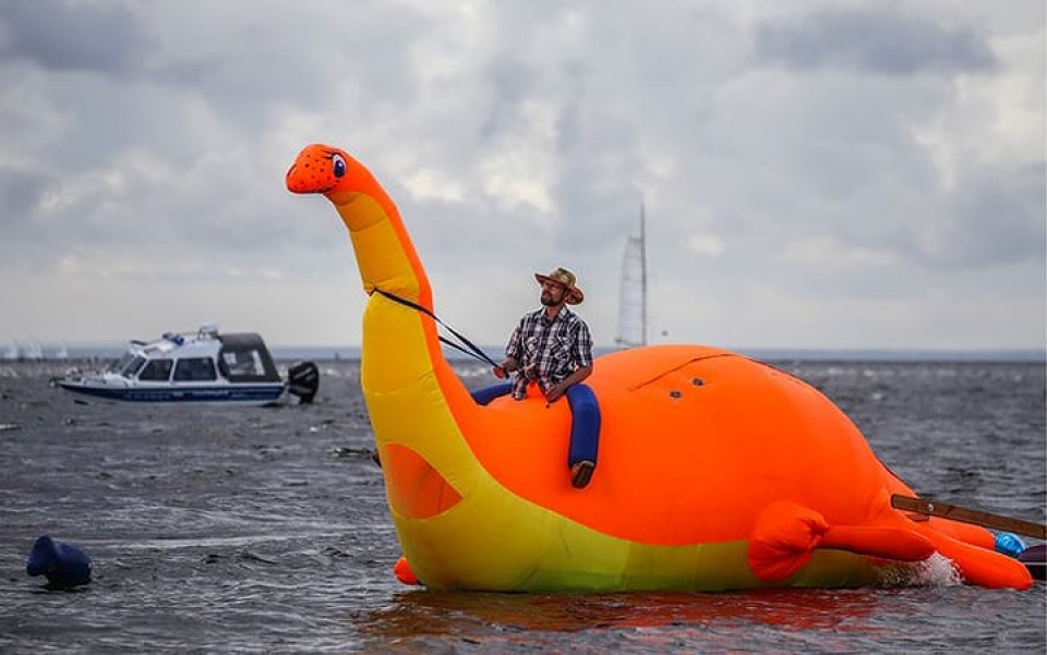 Nga: Lễ hội phao cực vui nhộn ở St. Petersburg nga le hoi phao cuc vui nhon o st petersburg