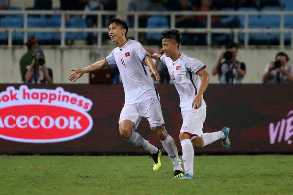 van hau 19 tuoi da 3 doi tuyen cau thu cua nhung sieu pham