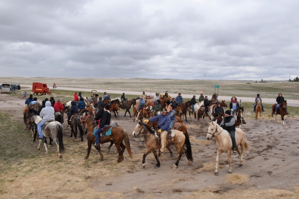 tho dan my cuoi ngua ky niem 150 nam dinh chien voi nguoi da trang