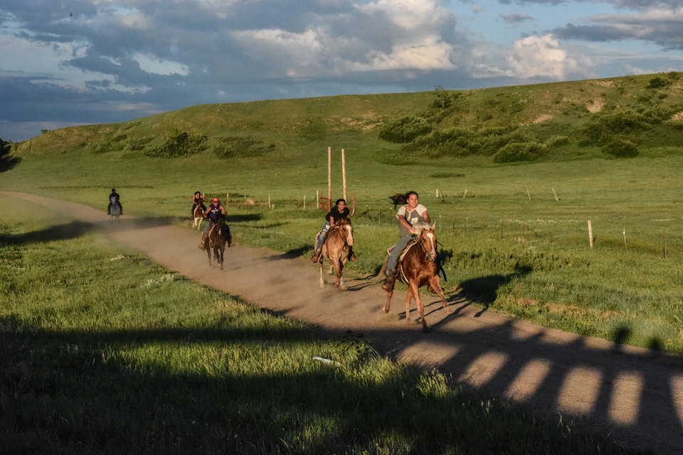 tho dan my cuoi ngua ky niem 150 nam dinh chien voi nguoi da trang