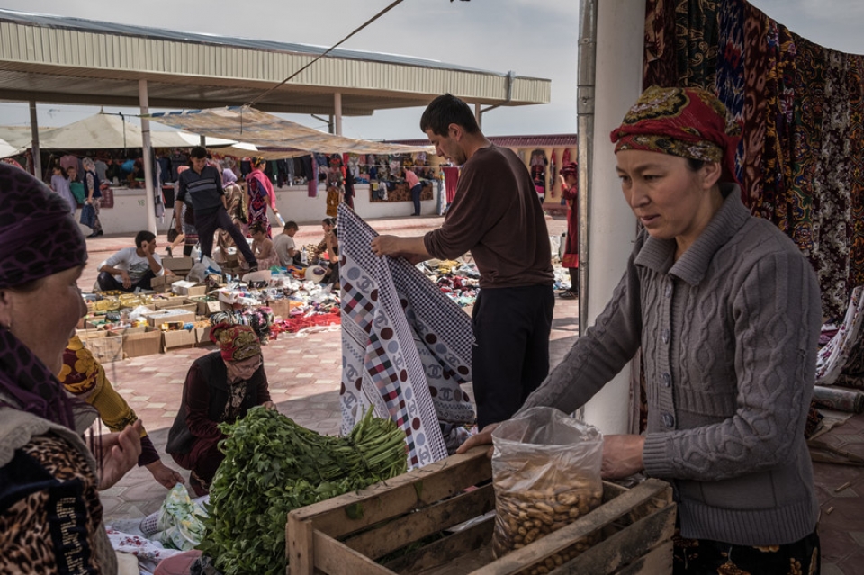 bien kin can kho thi tran cang tap nap khach du lich