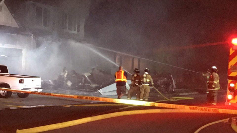 my cai nhau voi vo phi cong lao may bay vao nha rieng