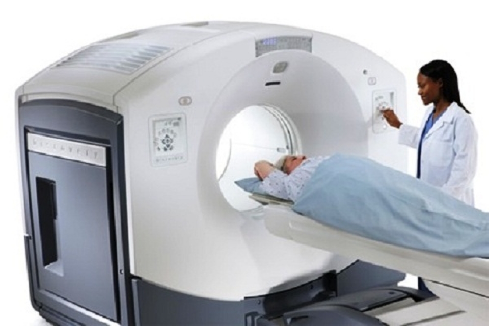 cuba su dung cong nghe moi trong chan doan dieu tri ung thu