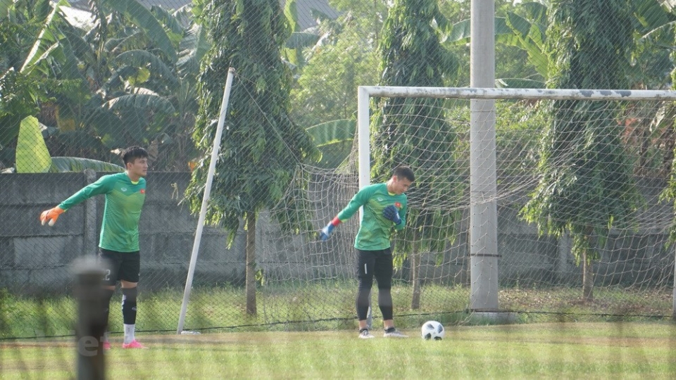 anh hiem ve buoi tap cua olympic viet nam sau cam van tu chu nha