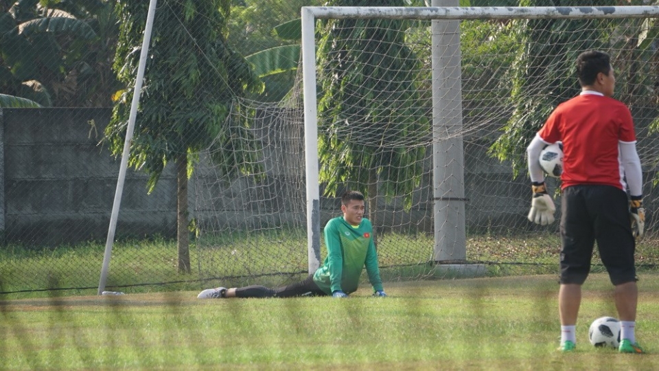 anh hiem ve buoi tap cua olympic viet nam sau cam van tu chu nha