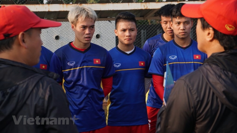 anh hiem ve buoi tap cua olympic viet nam sau cam van tu chu nha