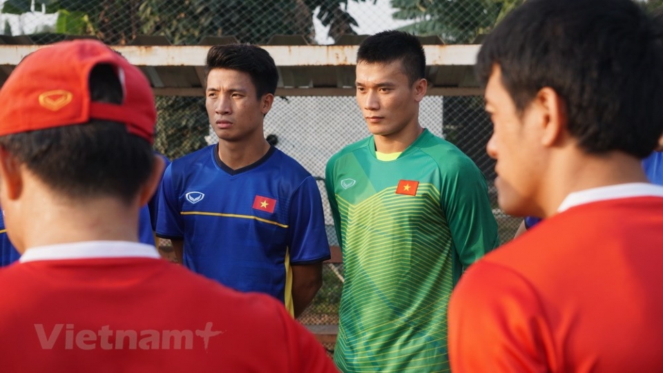 anh hiem ve buoi tap cua olympic viet nam sau cam van tu chu nha