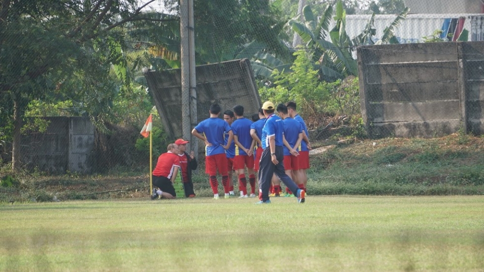 anh hiem ve buoi tap cua olympic viet nam sau cam van tu chu nha