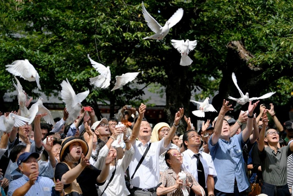 nhat ban ky niem 73 nam ket thuc the chien thu 2