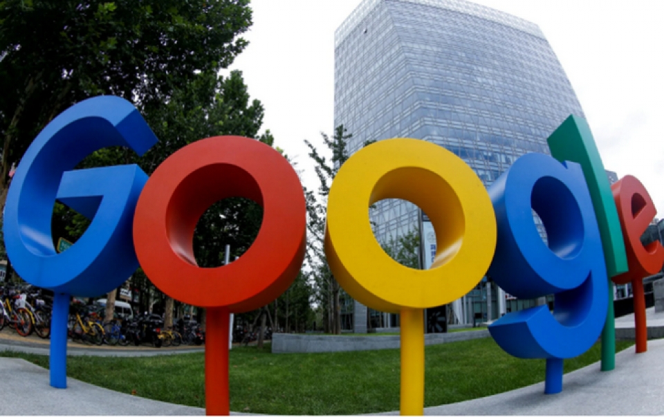 google tuyen bo khoa cac tai khoan co lien quan den iran