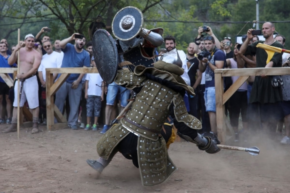 hiep si tai hien cac tran chien thoi trung co chau au o serbia