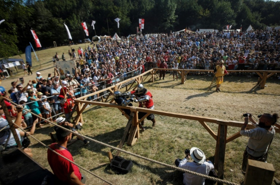 hiep si tai hien cac tran chien thoi trung co chau au o serbia