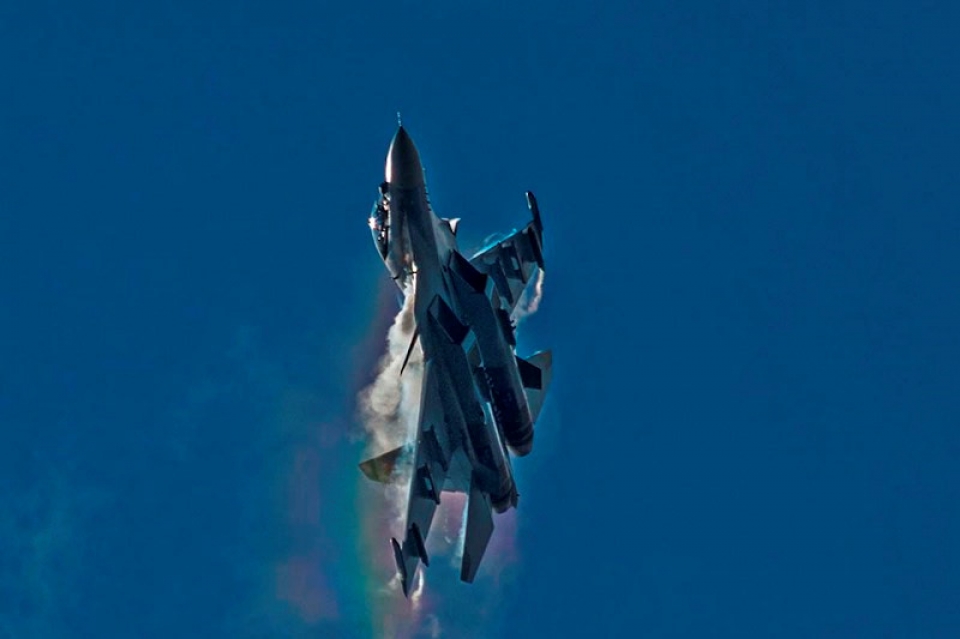 Tiêm kích MiG-29 bay đội hình bậc thang trên bầu trời ngoại ô Moscow tiem kich mig 29 bay doi hinh bac thang tren bau troi ngoai o moscow