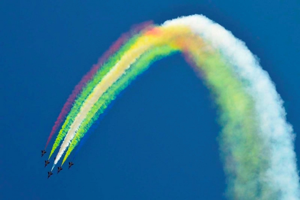 Tiêm kích MiG-29 bay đội hình bậc thang trên bầu trời ngoại ô Moscow tiem kich mig 29 bay doi hinh bac thang tren bau troi ngoai o moscow