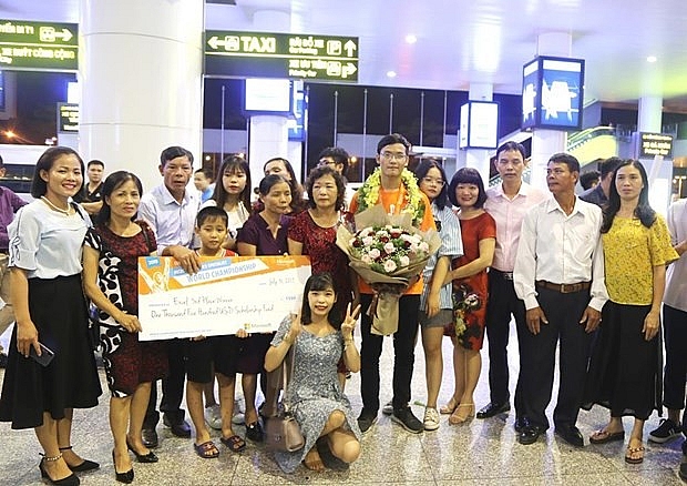 Sinh viên Việt Nam đoạt huy chương thi Vô địch Tin học văn phòng thế giới sinh vien viet doat huy chuong thi vo dich tin hoc van phong the gioi