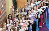 Mỹ: Bệnh viện nhi lập kỷ lục vì 36 nữ y tá cùng mang thai trong 1 năm