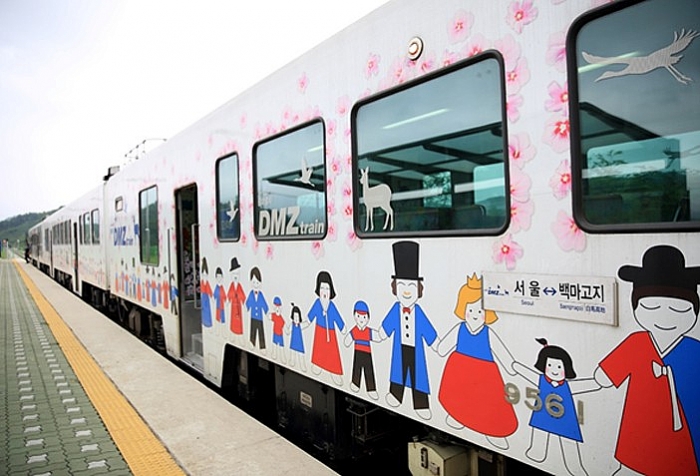 han quoc ra mat tuyen tau hoa moi den cac diem du lich quan trong doc dmz