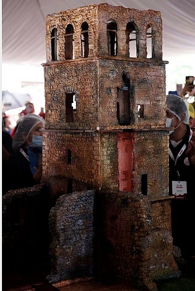 Thành phố Panama mừng sinh nhật 500 tuổi bằng bánh ngọt khổng lồ thanh pho panama mung sinh nhat 500 tuoi bang banh ngot khong lo