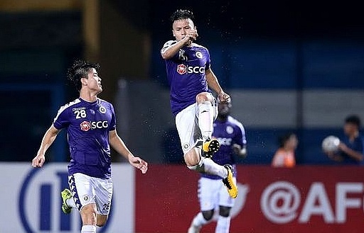 quang hai choi sang va noi lo bi qua tai