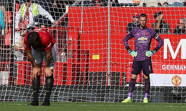 solskjaer va hang loat hoc tro te hai khien man utd that bai