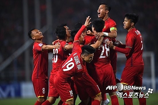 tuyen viet nam dau thai lan thay park tiet lo ke hoach voi bao han