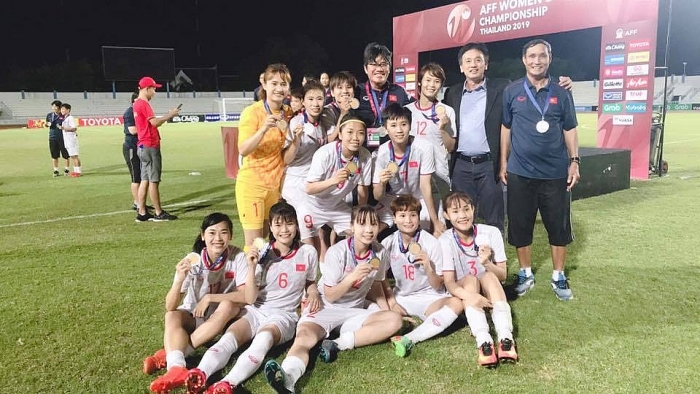 ha thai lan hlv mai duc chung tu hao vi su qua cam cua tuyen nu viet nam