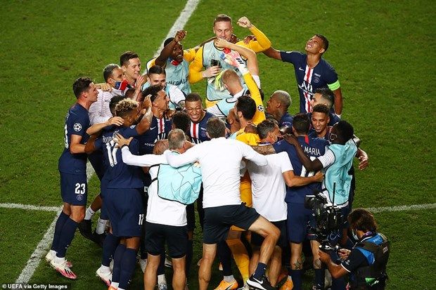 1808-psgchampionsleague19