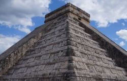 Điều kỳ lạ ở kim tự tháp cổ Kukulkan khiến các chuyên gia âm học phải bối rối