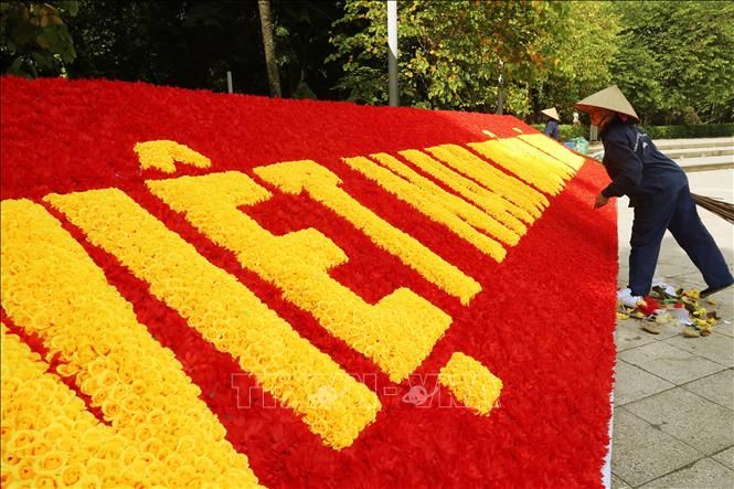 ha noi diu dang trong nang vang dau thu