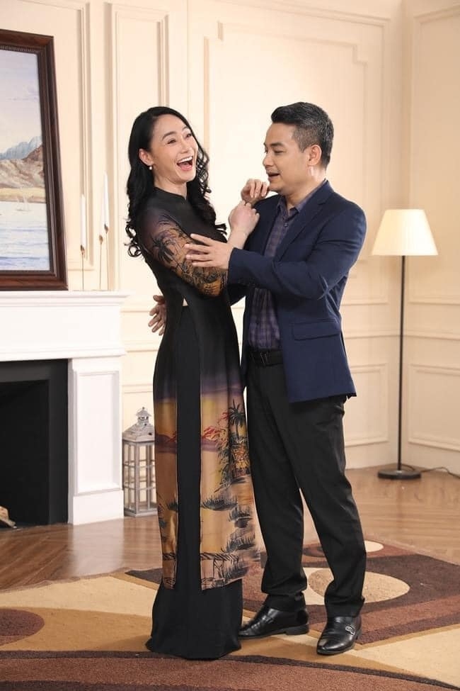 Hậu trường trang phục xinh đẹp, chưa lên sóng của dàn diễn viên 'Hương vị tình thân' phần 2 Hậu trường trang phục xinh đẹp, chưa lên sóng của dàn diễn viên 'Hương vị tình thân' phần 2