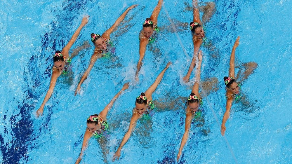 Xem các nữ VĐV xinh đẹp 'khiêu vũ' dưới nước tại Olympic Tokyo