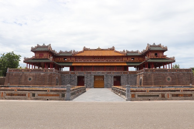 Cố đo Huế đẹp trầm tư, vắng khách mùa dịch