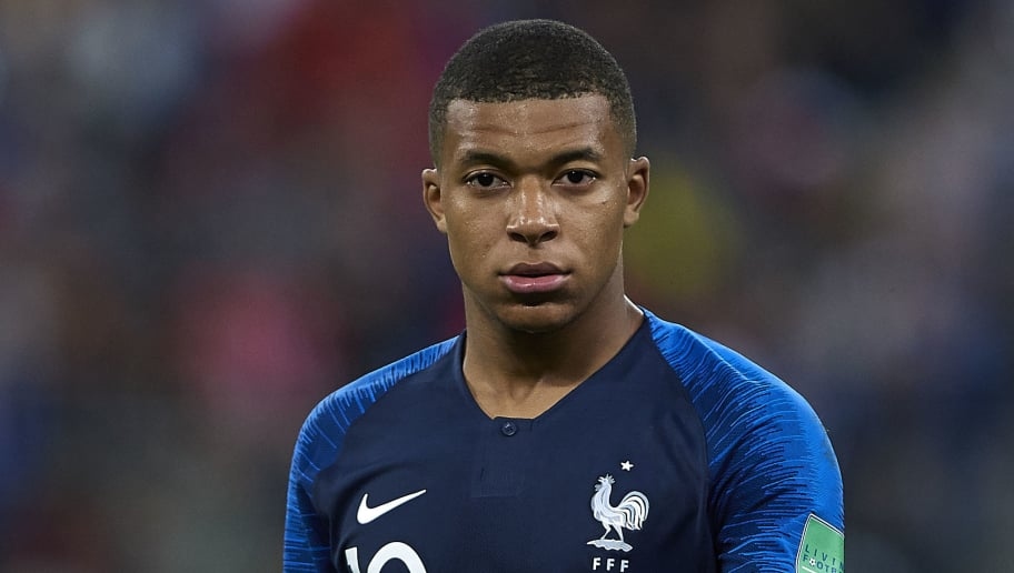 Cập nhật tin chuyển nhượng cầu thủ: Mbappe thông báo ở lại
