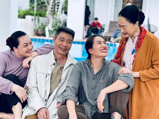 Minh Cúc đảm nhận vai ôsin đầy ấn tương trong phim Hương vị tình thân Minh Cúc đảm nhận vai ôsin đầy ấn tương trong phim Hương vị tình thân