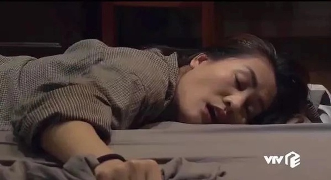 Minh Cúc đảm nhận vai ôsin đầy ấn tương trong phim Hương vị tình thân Minh Cúc đảm nhận vai ôsin đầy ấn tương trong phim Hương vị tình thân