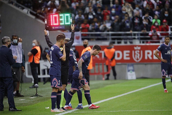 Cầu thủ và CĐV Reims dành nhiều tình cảm cho Messi, dự đoán tương lai Mbappe