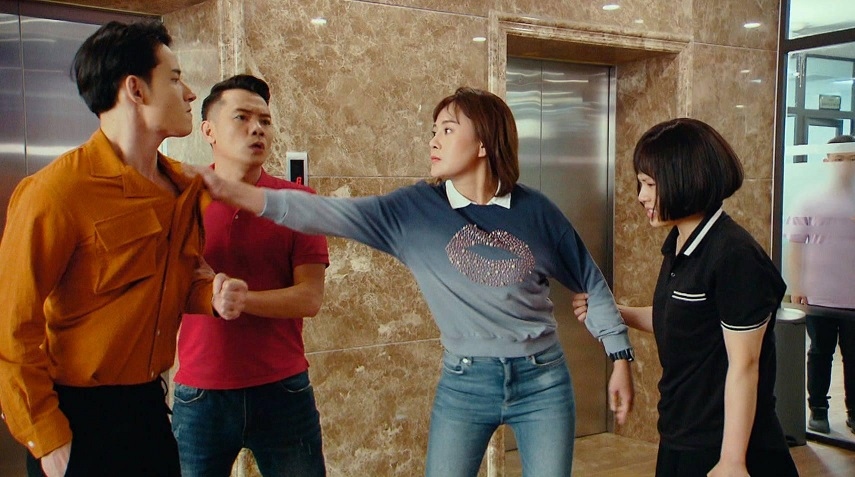 Sỹ Hưng nhận 7 cái tát từ Phương Oanh cho phân cảnh này. (Nguồn: Tiền phong) Sỹ Hưng nhận 7 cái tát từ Phương Oanh cho phân cảnh này. (Nguồn: Tiền phong)